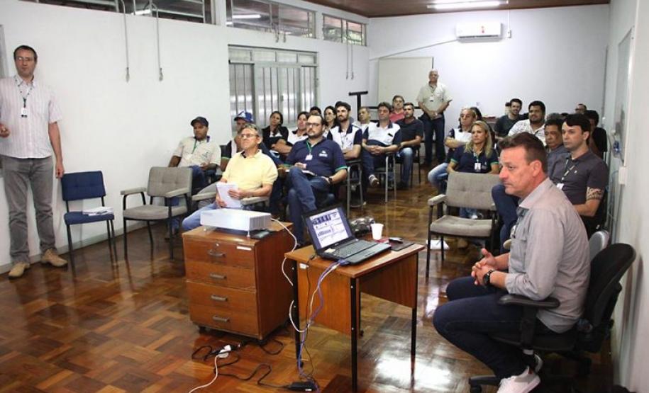 Sem vacinação da febre aftosa, fiscais da Adapar recebem novas instruções