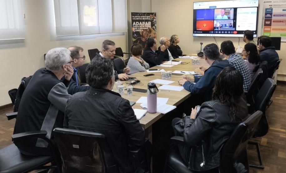 Estado apresenta a lideranças qualidade sanitária para evitar a chegada da gripe aviária