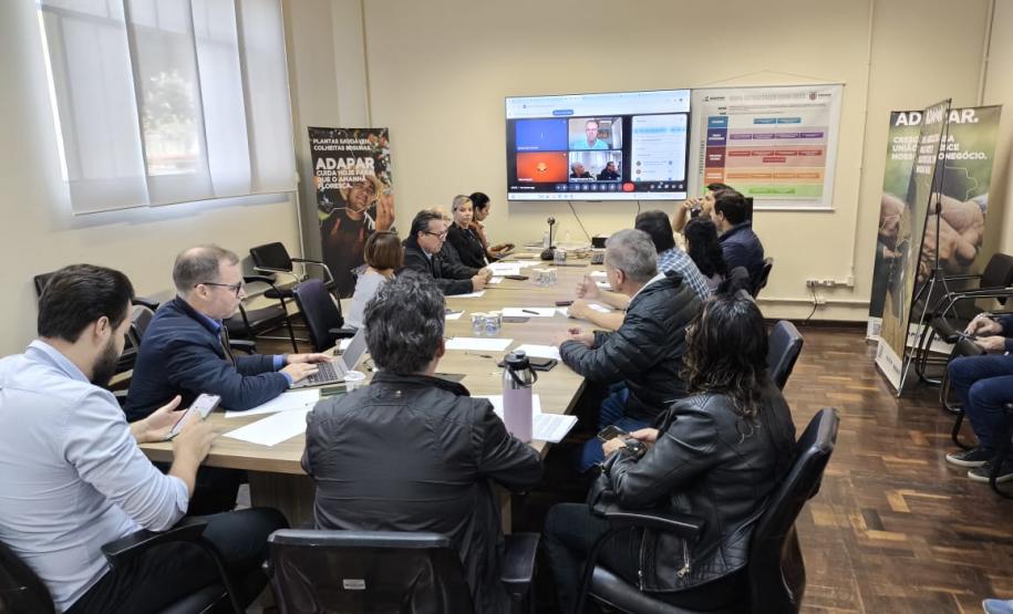 Estado apresenta a lideranças qualidade sanitária para evitar a chegada da gripe aviária