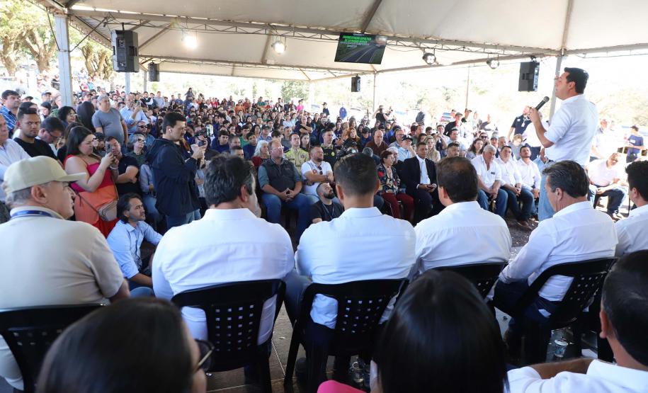 Estado investe R$ 5,9 milhões e pavimenta estrada usada por produtores rurais de Alto Piquiri