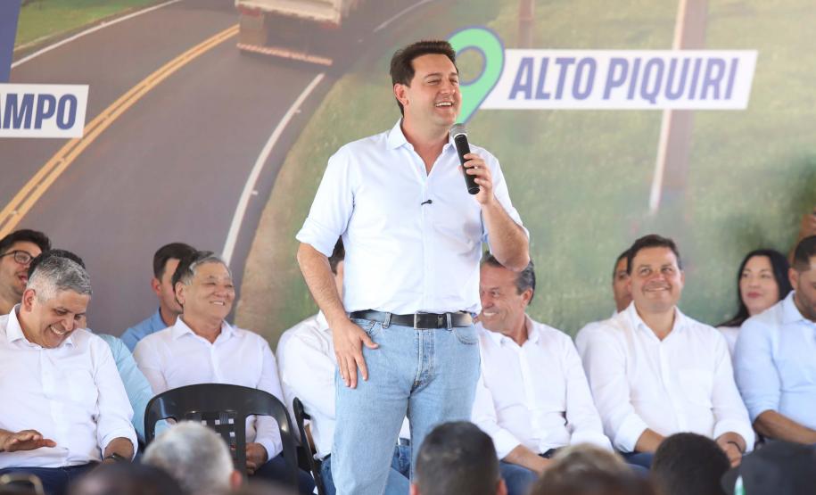 Estado investe R$ 5,9 milhões e pavimenta estrada usada por produtores rurais de Alto Piquiri