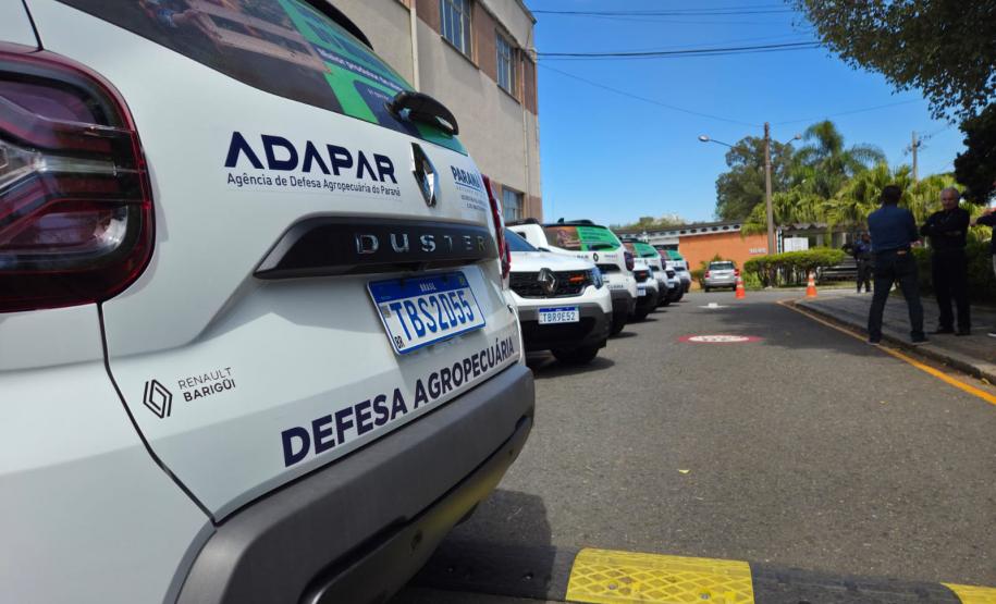 Adapar recebe 17 veículos para reforçar a defesa agropecuária e ações de fiscalização