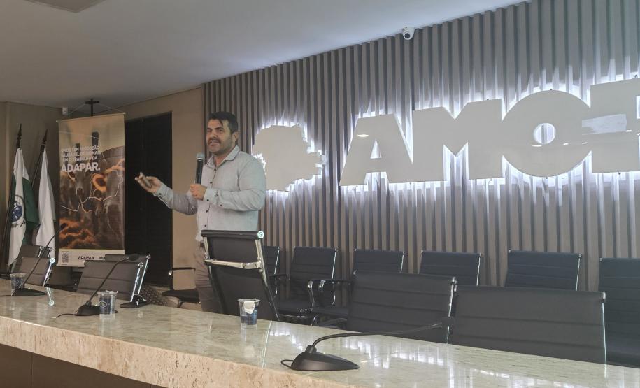 Evento no Oeste destaca mobilização da Adapar contra a raiva em herbívoros