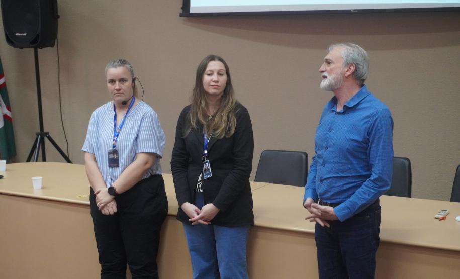 Servidores da Adapar participam de palestra sobre assédio no local de trabalho