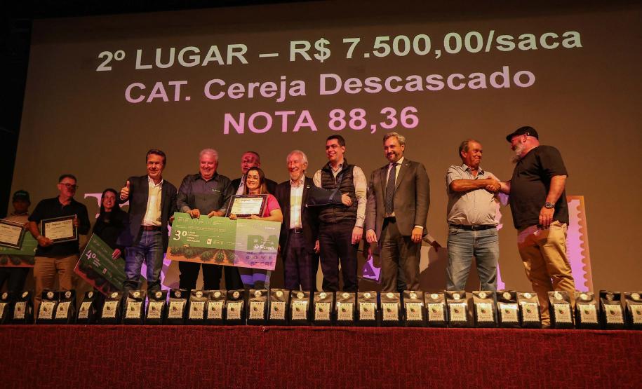 Produtoras de Apucarana e Pinhalão vencem o Concurso Café Qualidade