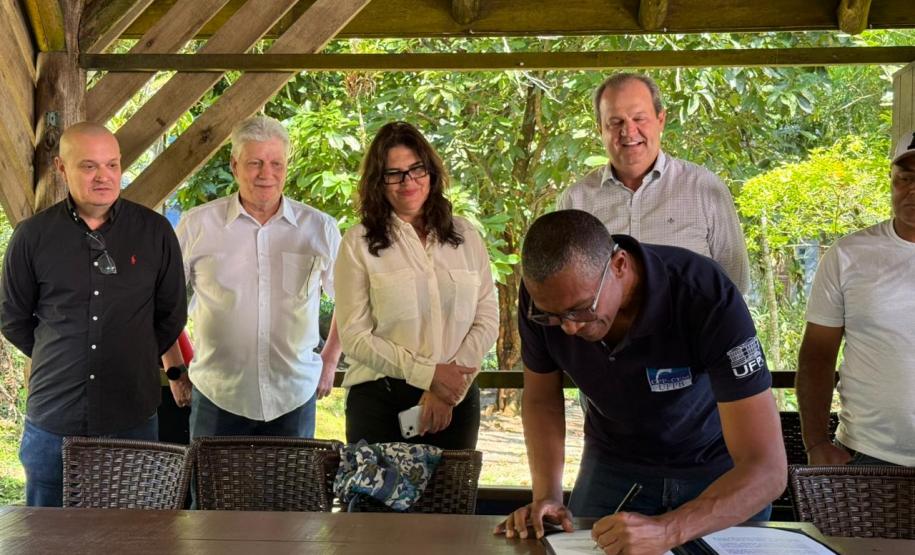 Estado investe R$ 3 milhões em laboratório de sementes de ostra cultivada no Litoral