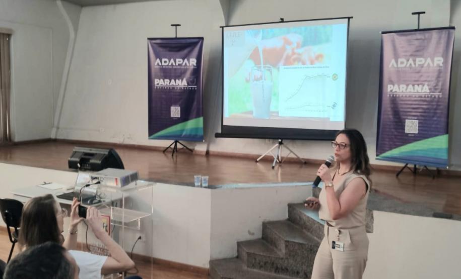 Adapar promove atualização técnica para veterinários em diversas regiões do Paraná