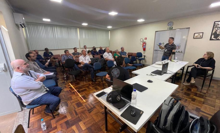 Adapar participa de encontro da Câmara Técnica da Sericicultura e reforça apoio ao setor