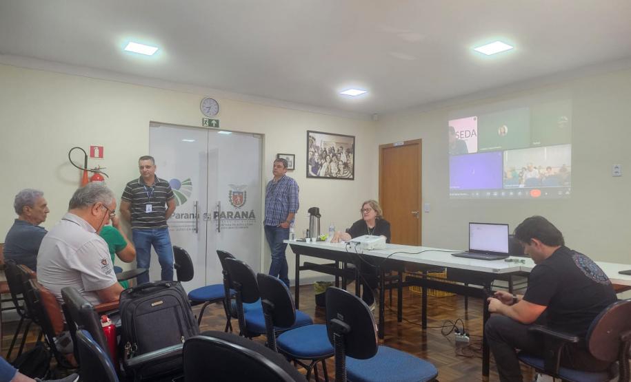 Adapar participa de encontro da Câmara Técnica da Sericicultura e reforça apoio ao setor