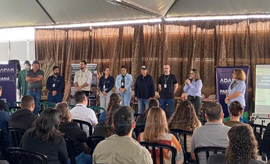 Adapar conscientiza produtores sobre a raiva durante a 21º Expovale