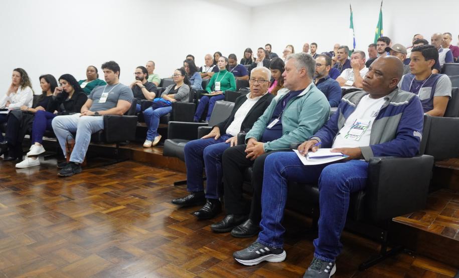 Servidores da Adapar participam de treinamento de brigada de incêndio