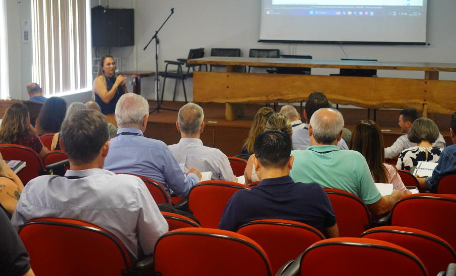 Apresentação anual de desempenho reúne lideranças de Adapar de todo o Estado