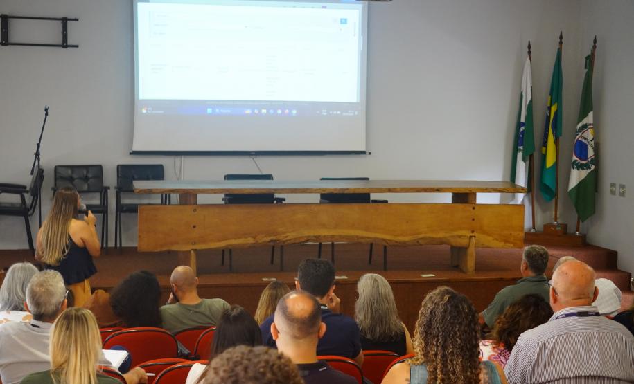 Apresentação anual de desempenho reúne lideranças de Adapar de todo o Estado