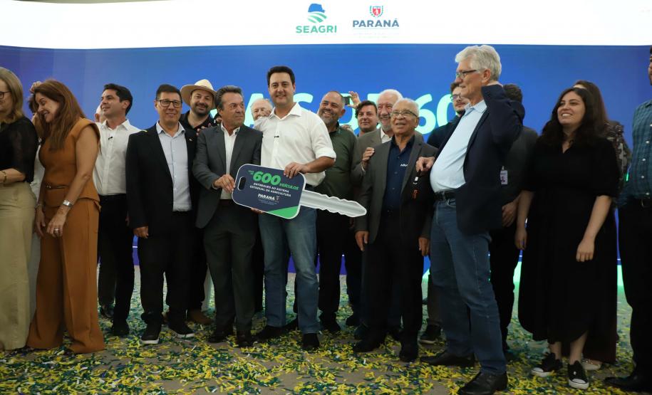 Estado reforça sistema de agricultura com 324 servidores e entrega de 250 veículos