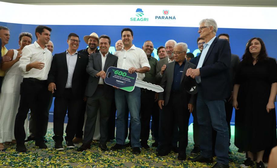 Estado reforça sistema de agricultura com 324 servidores e entrega de 250 veículos