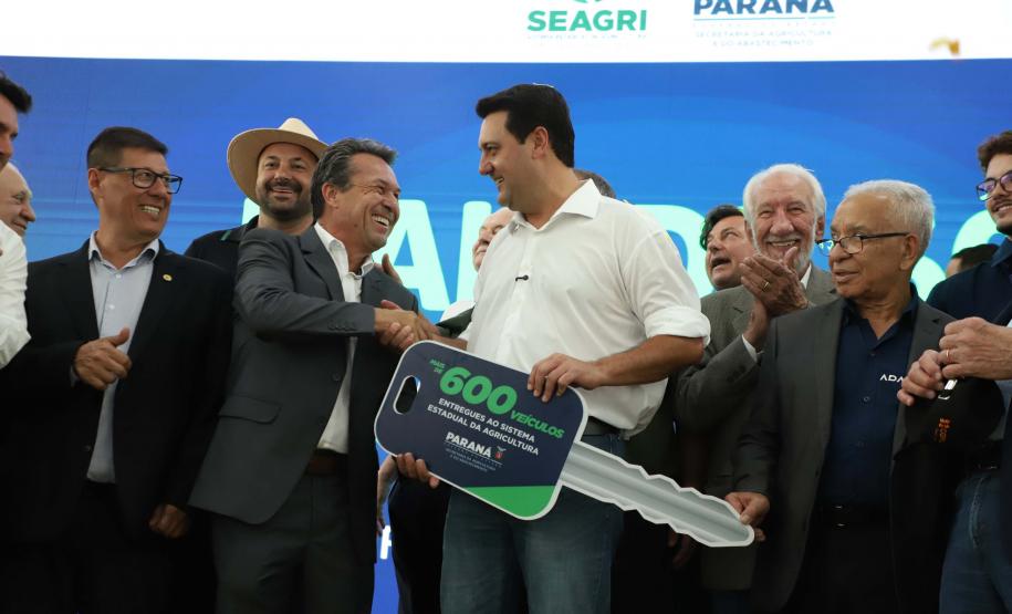 Estado reforça sistema de agricultura com 324 servidores e entrega de 250 veículos