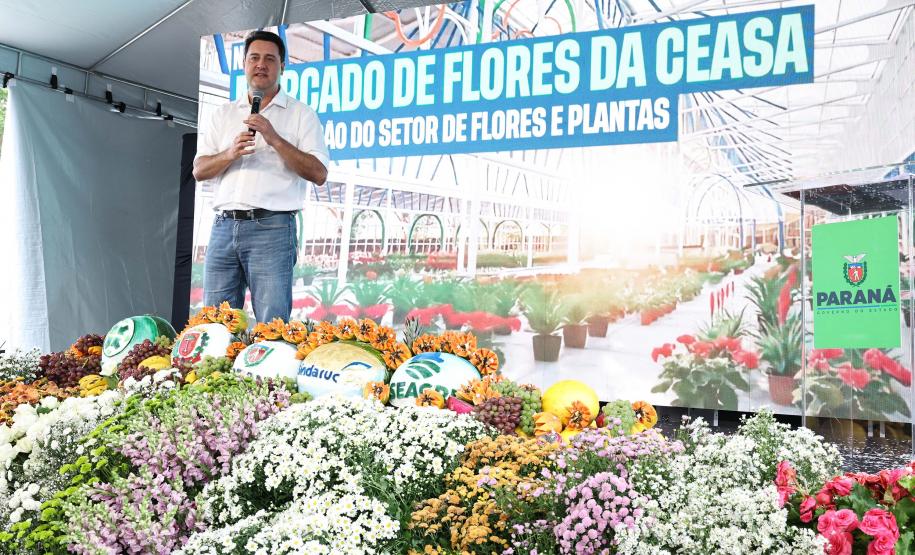 Ratinho Junior assina ordem de serviço do novo Mercado de Flores da Ceasa Curitiba