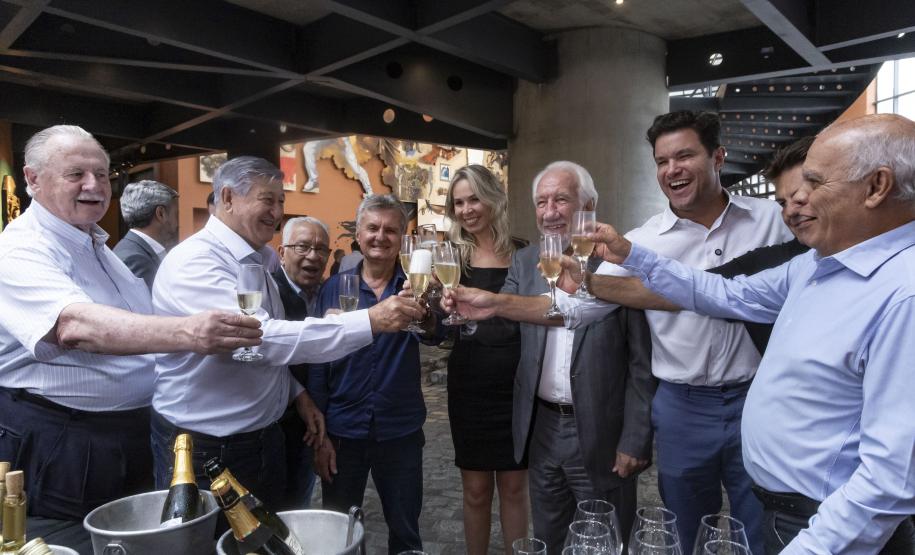 Governador em exercício Darci Piana participa do lançamento da Rota da Uva e Vinho.