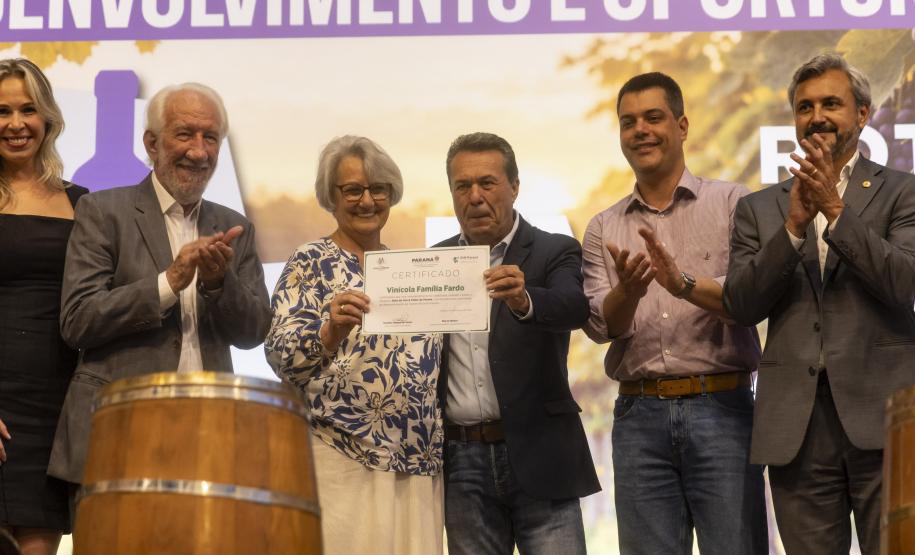 Governador em exercício Darci Piana participa do lançamento da Rota da Uva e Vinho.