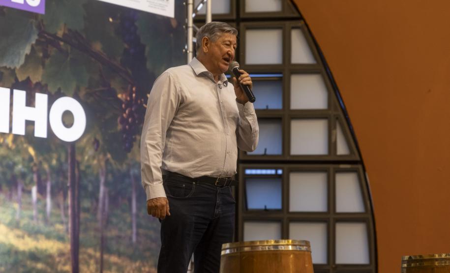 Governador em exercício Darci Piana participa do lançamento da Rota da Uva e Vinho.