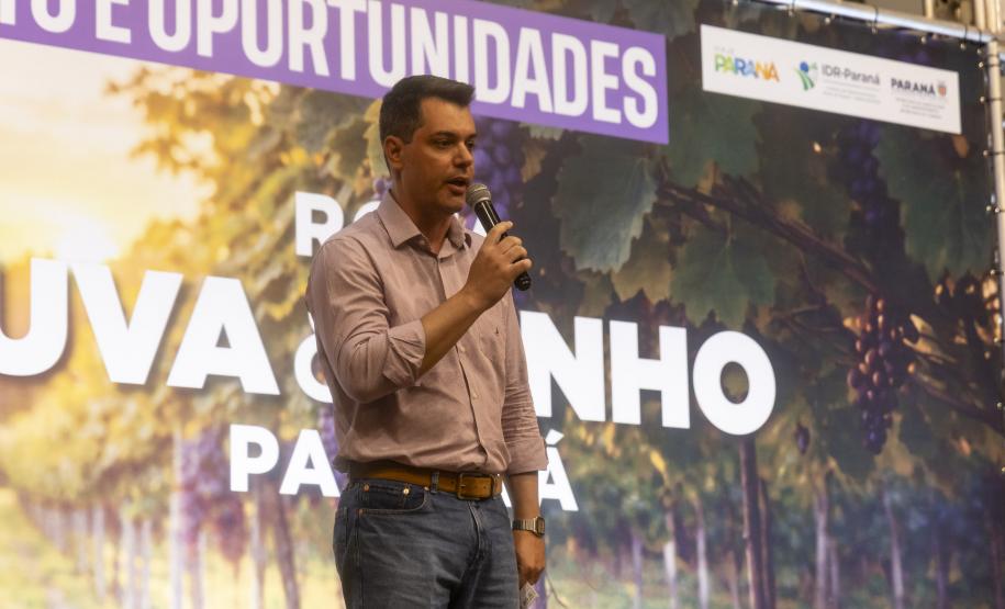 Governador em exercício Darci Piana participa do lançamento da Rota da Uva e Vinho.