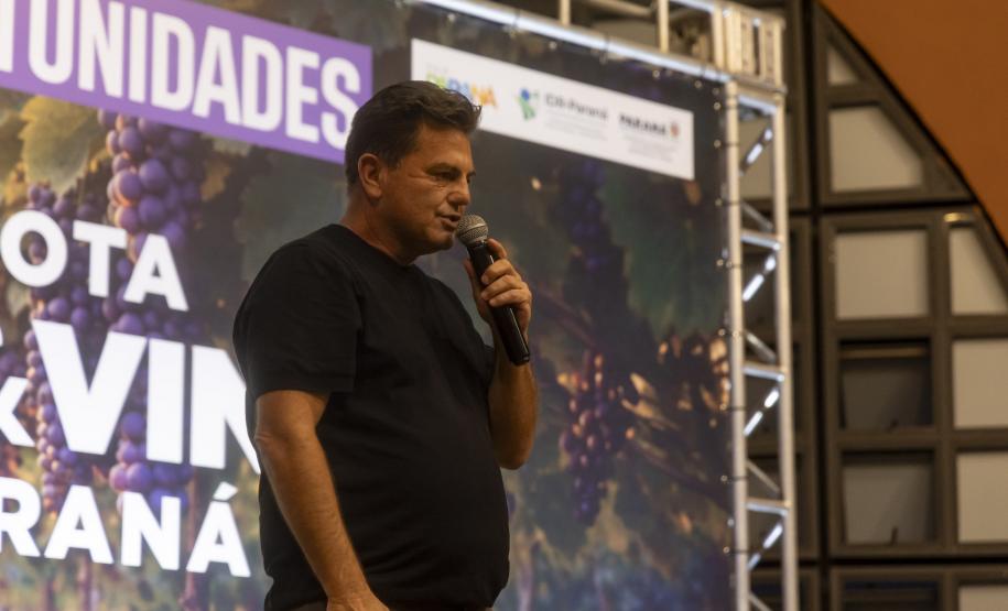 Governador em exercício Darci Piana participa do lançamento da Rota da Uva e Vinho.