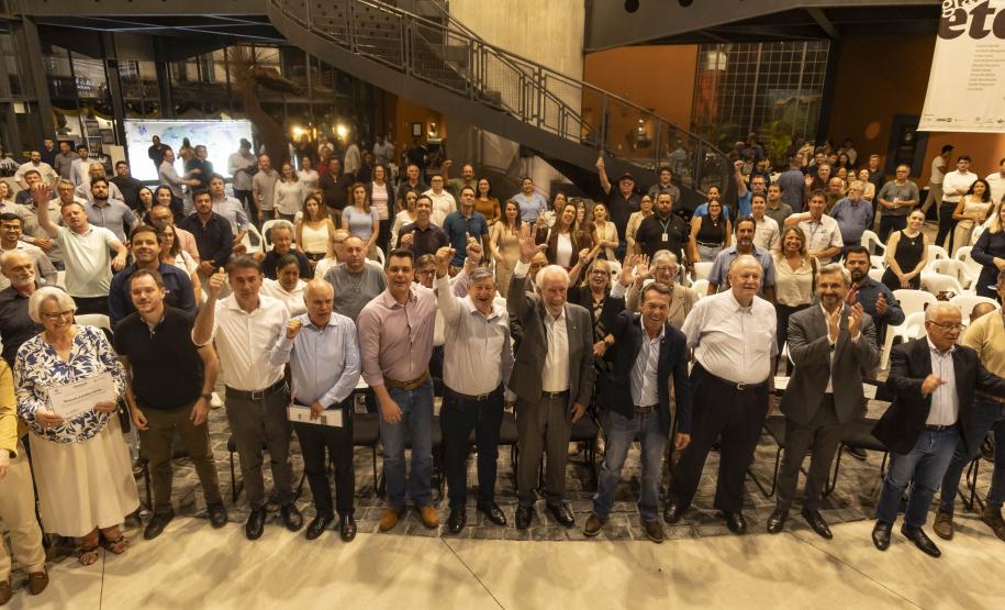 Governador em exercício Darci Piana participa do lançamento da Rota da Uva e Vinho.