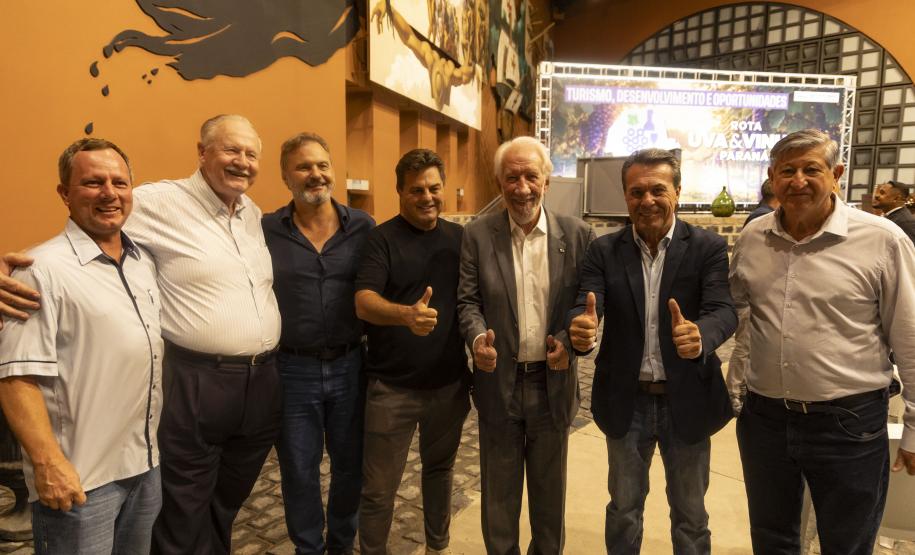 Governador em exercício Darci Piana participa do lançamento da Rota da Uva e Vinho.