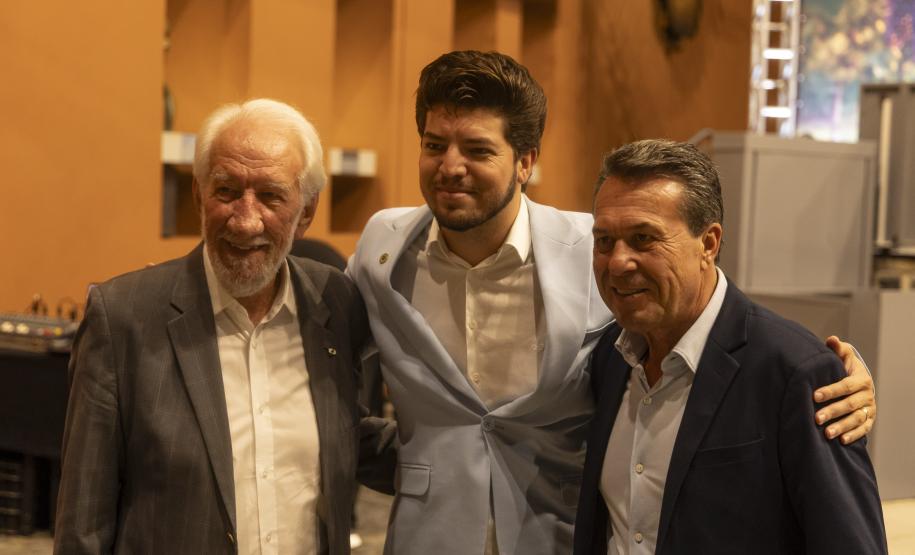 Governador em exercício Darci Piana participa do lançamento da Rota da Uva e Vinho.