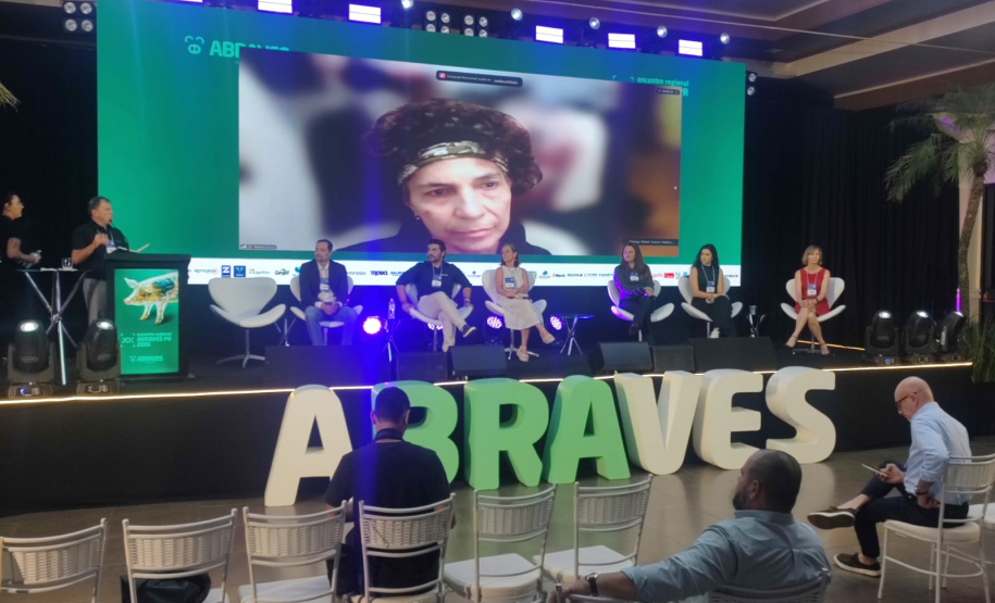 No 20º Encontro Regional da Abraves, 11 servidores da Adapar participam de atualização técnica de suinocultura