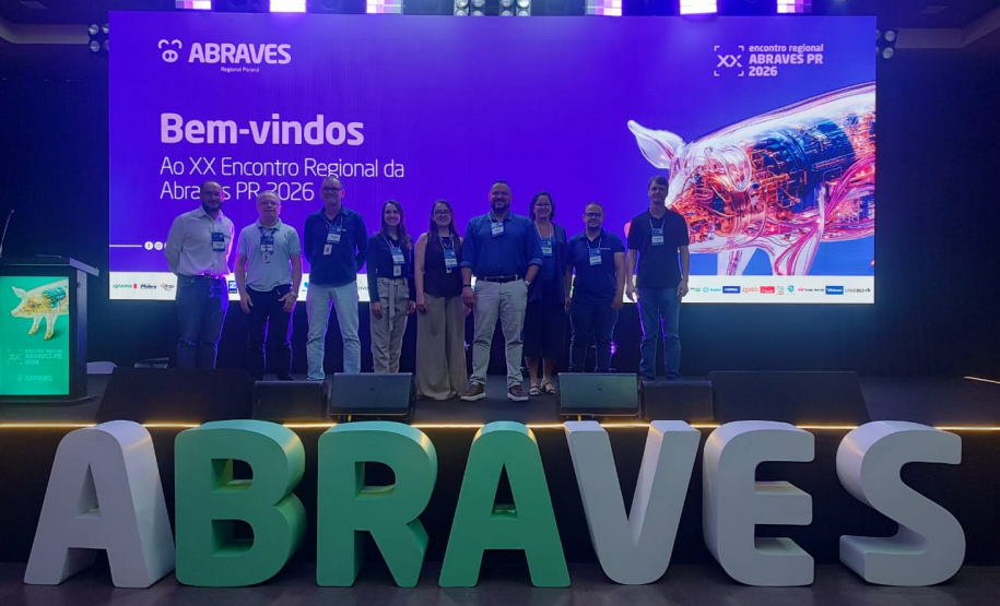 No 20º Encontro Regional da Abraves, 11 servidores da Adapar participam de atualização técnica de suinocultura