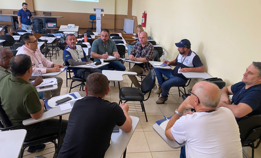 Adapar realiza integração funcional de servidores em Guarapuava