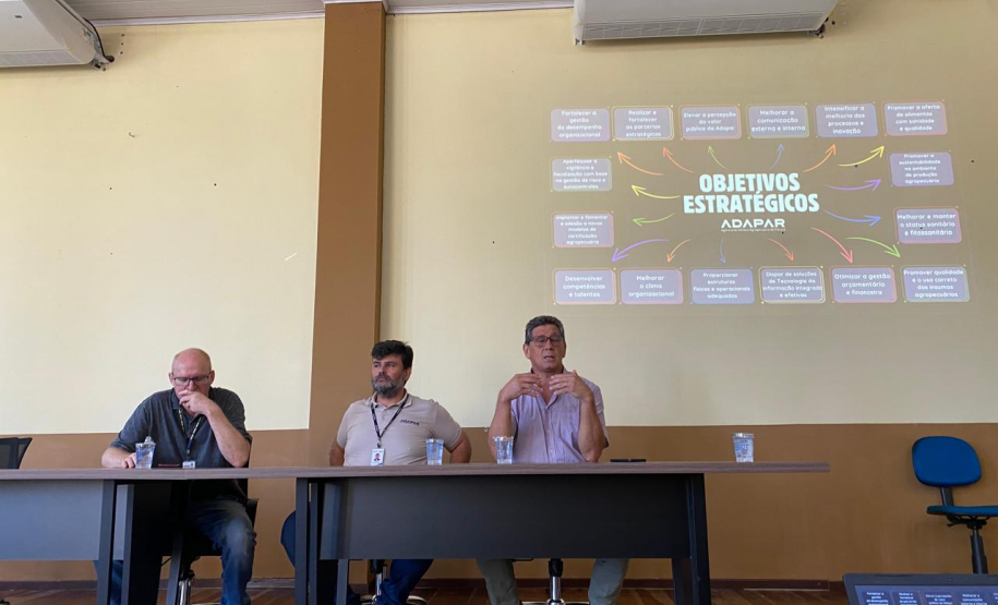 Adapar realiza integração funcional de servidores em Guarapuava