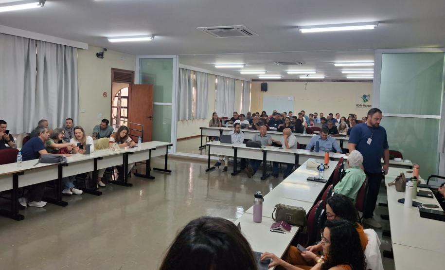 Educação sanitária é tema de workshop promovido pela Adapar em Londrina