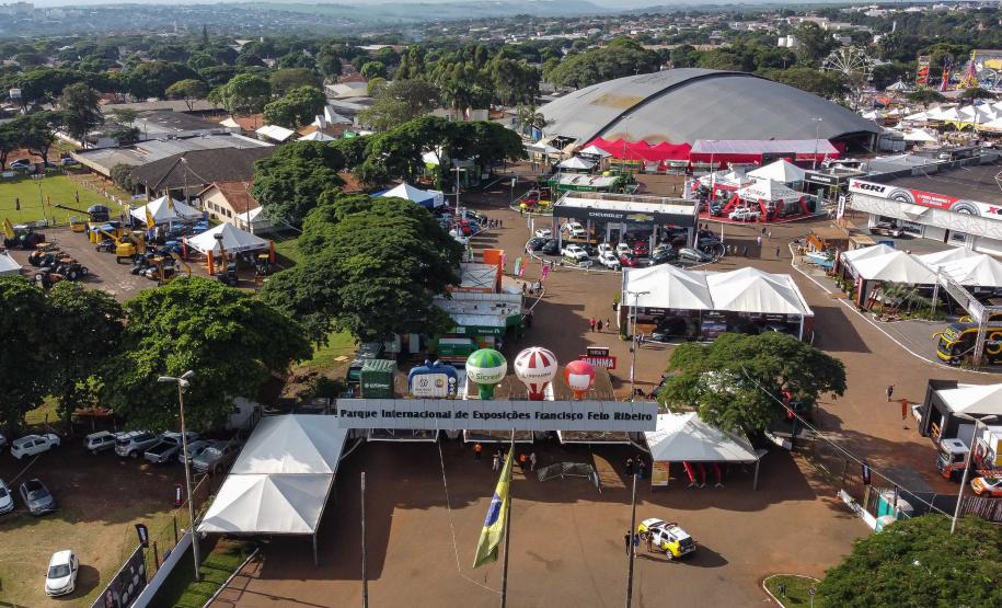 Estado leva palestras, exposições e atendimento aos produtores à 52ª Expoingá