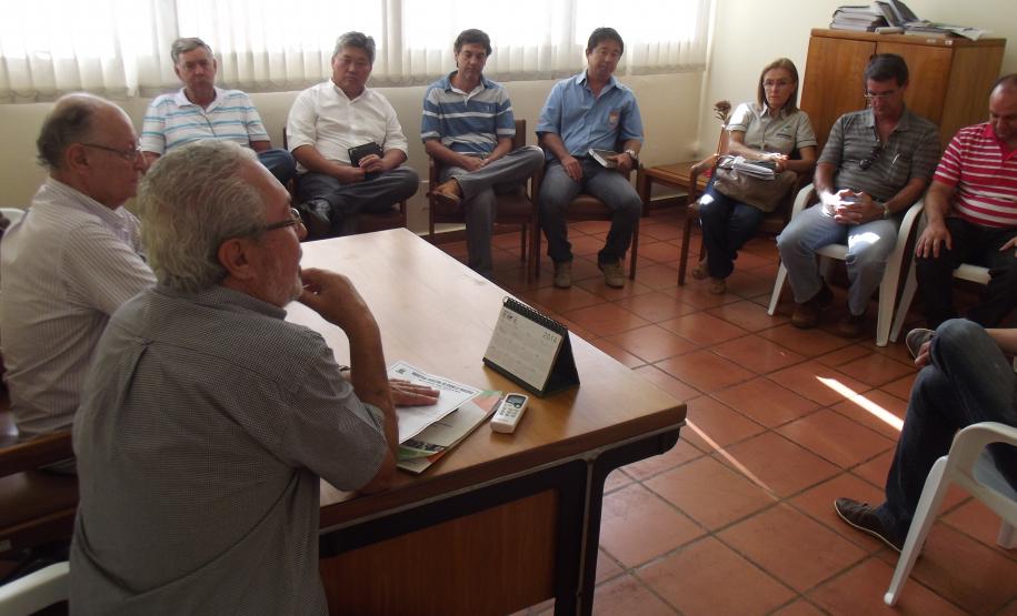 Adapar apoia o CSA na campanha de erradicação da murta