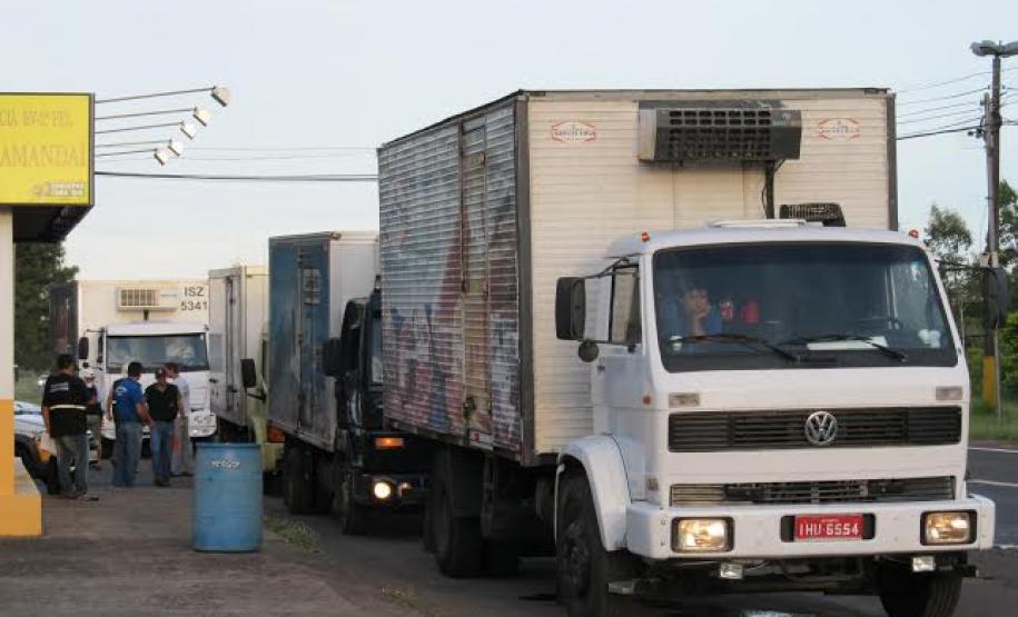 As equipes da ADAPAR e SEAPA realizaram barreiras sanitárias no Litoral Norte e Sul, bem como fiscalizaram propriedades rurais e estabelecimentos comerciais suspeitos de abate clandestino ou comércio irregular de produtos.