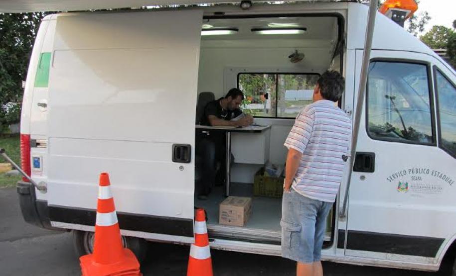 As equipes da ADAPAR e SEAPA realizaram barreiras sanitárias no Litoral Norte e Sul, bem como fiscalizaram propriedades rurais e estabelecimentos comerciais suspeitos de abate clandestino ou comércio irregular de produtos.