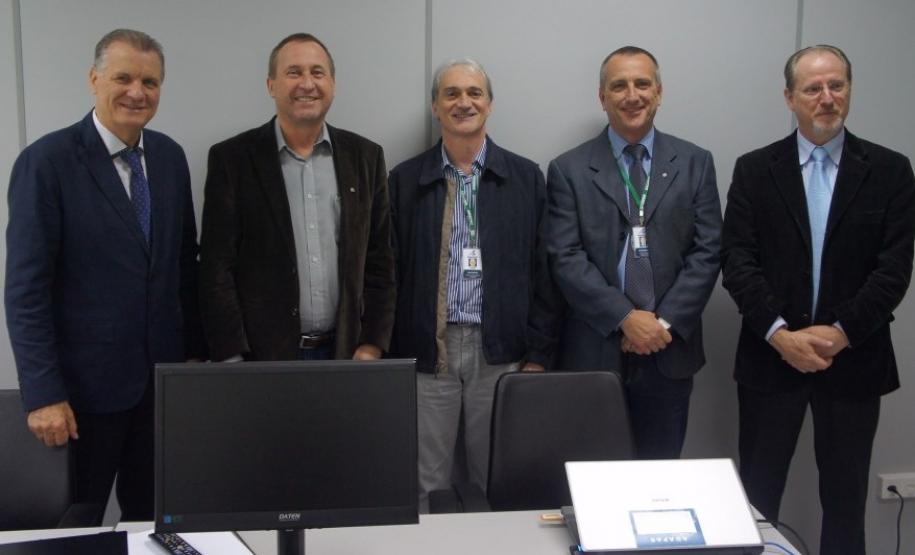 O Conselho Regional de Engenharia e Agronomia do Paraná (CREA-PR) e a Agência de Defesa Agropecuária do Paraná (Adapar) firmaram mais um convênio de mútua cooperação