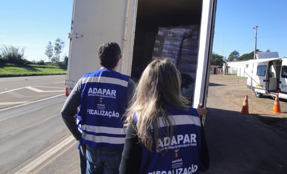 A ADAPAR dispõe em sua estrutura de 08 (oito) Vans Master Furgão Renault que foram adaptadas e estão sendo utilizadas como unidades móveis de fiscalização no interior do Estado.