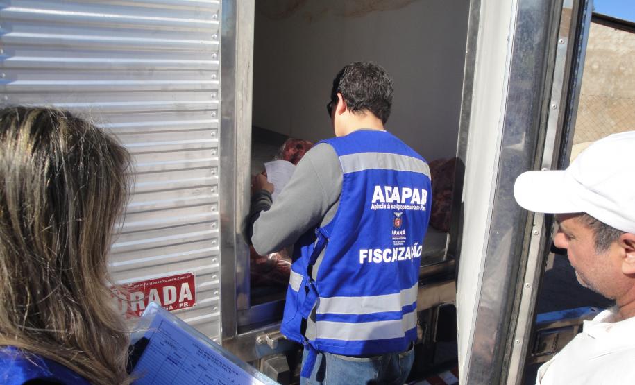 A ADAPAR dispõe em sua estrutura de 08 (oito) Vans Master Furgão Renault que foram adaptadas e estão sendo utilizadas como unidades móveis de fiscalização no interior do Estado.