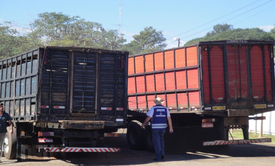 A ADAPAR dispõe em sua estrutura de 08 (oito) Vans Master Furgão Renault que foram adaptadas e estão sendo utilizadas como unidades móveis de fiscalização no interior do Estado.