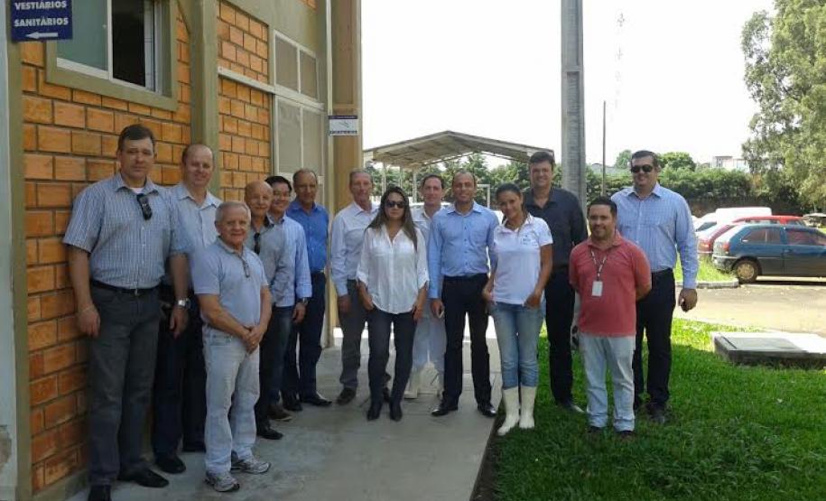 Grupo de trabalho do Instituto de Defesa Agropecuária e Florestal do Espírito Santo – IDAF, formado com o objetivo de conhecer o serviço de inspeção do Paraná, realizou visita técnica na ADAPAR nos dias 24 e 25 de fevereiro