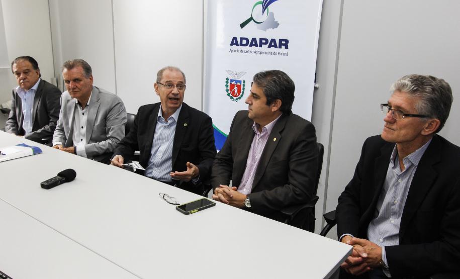 Paraná busca status de área livre da peste suína para ampliar exportações Coletiva de imprensa sobre o reconhecimento internacional da zona livre da peste suína clássica no Paraná