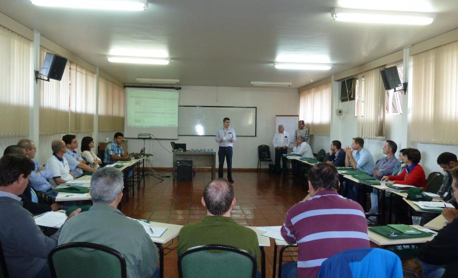 Elaboração e Execução de Projetos de Uso, Manejo e Conservação do Solo Agrícola foi tema de Curso Piloto realizado pela Adapar.