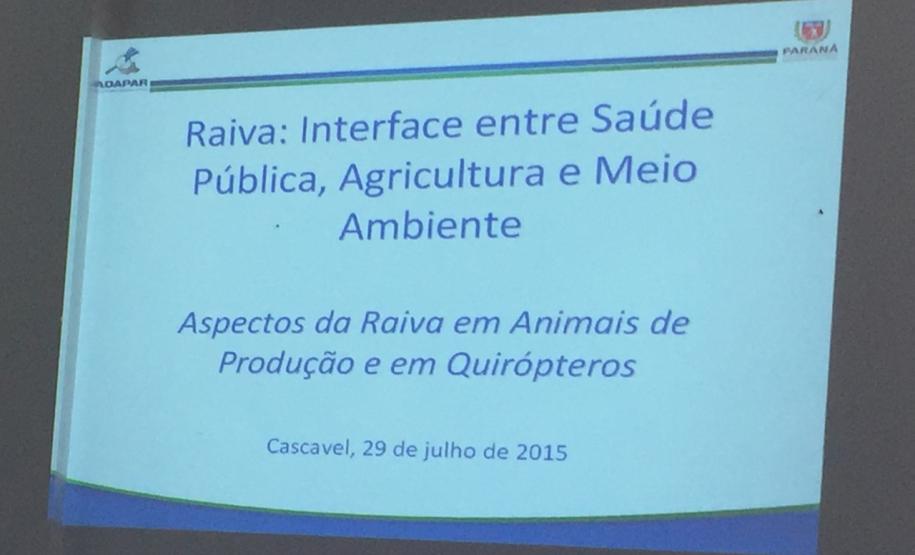 ADAPAR PARTICIPA DE EVENTO SOBRE RAIVA EM CASCAVEL