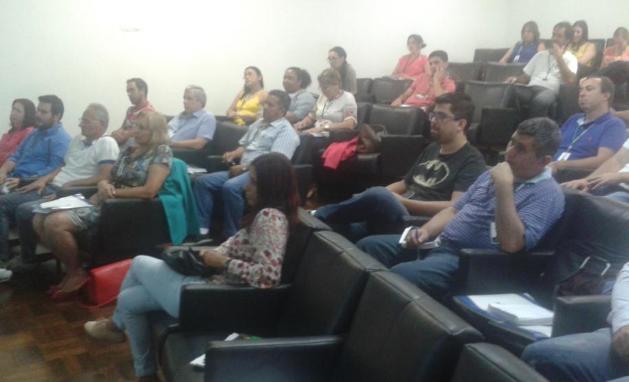 Diretoria Admnistrativo Financeira - Adapar capacita técnicos administrativos