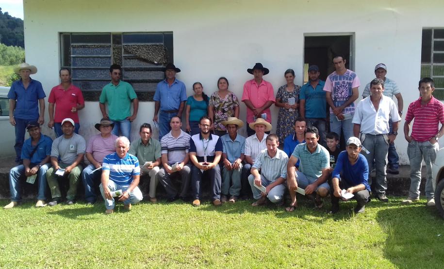 Educação Sanitária - Ações da Adapar em Doutor Ulysses.