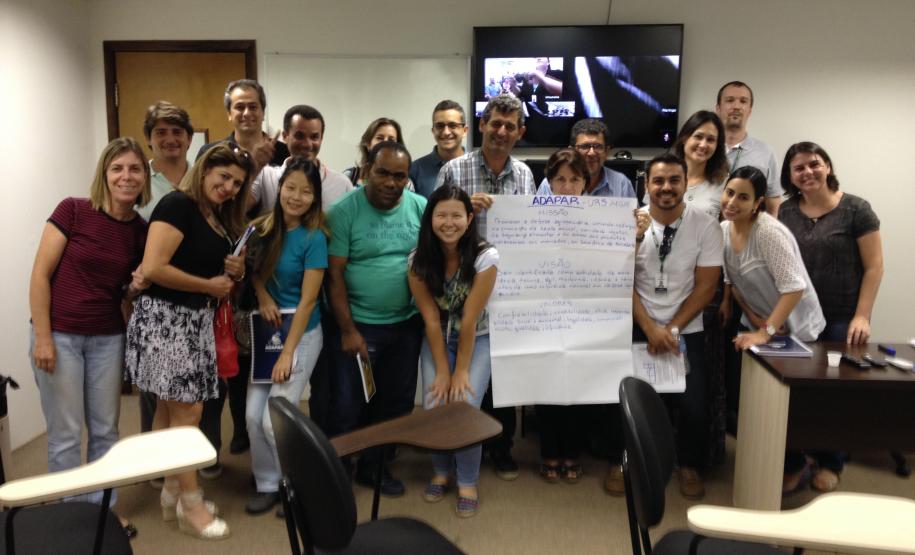 Teve início nesta semana o ciclo de planejamento estratégico da ADAPAR para o período 2016 – 2019, com a realização da primeira fase das OFICINAS DE DIAGNÓSTICO ESTRATÉGICO  / Trabalho em grupo em Maringá.