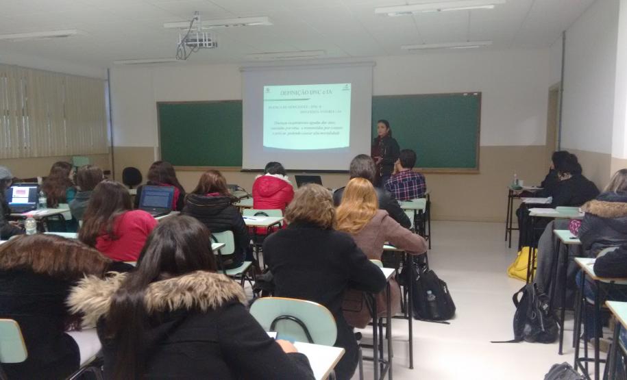 Adapar participa da XXIII Semana Acadêmica de Medicina Veterinária da UFPR.